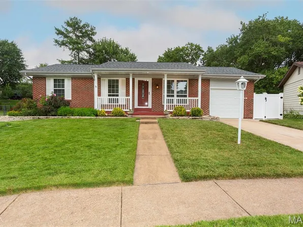 728 Stonesign Dr, Fenton, MO 63026