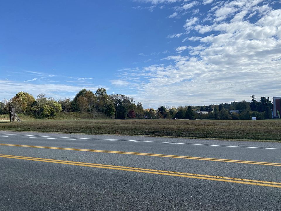 2nd image of LOT 1 Celebration Ave