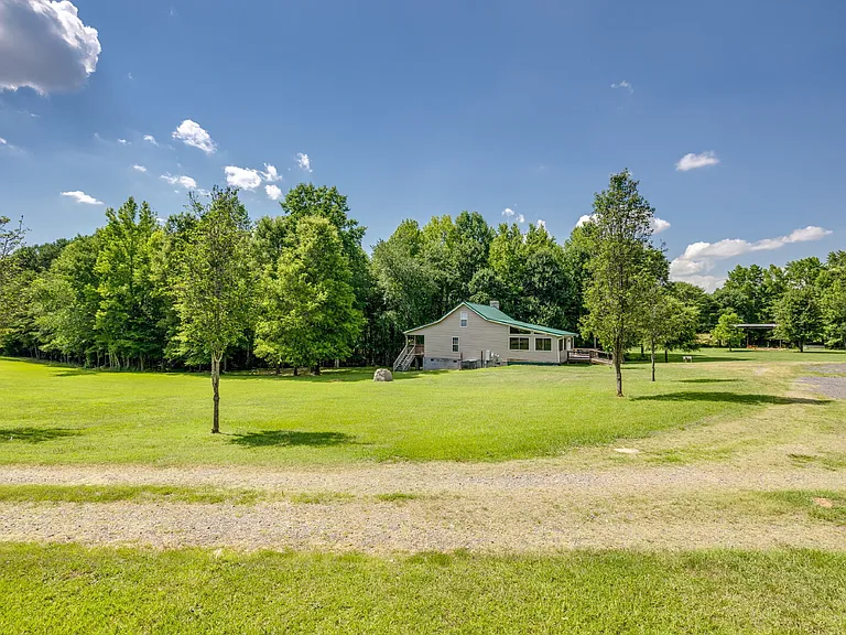 970 Old Limestone Rd E — Photo 39