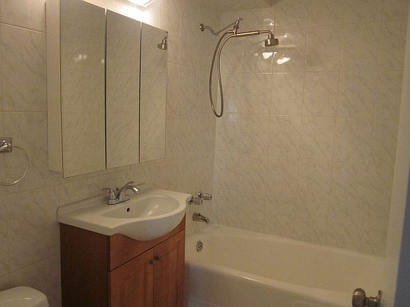 5th image of 11949 Union Tpke APT 8A