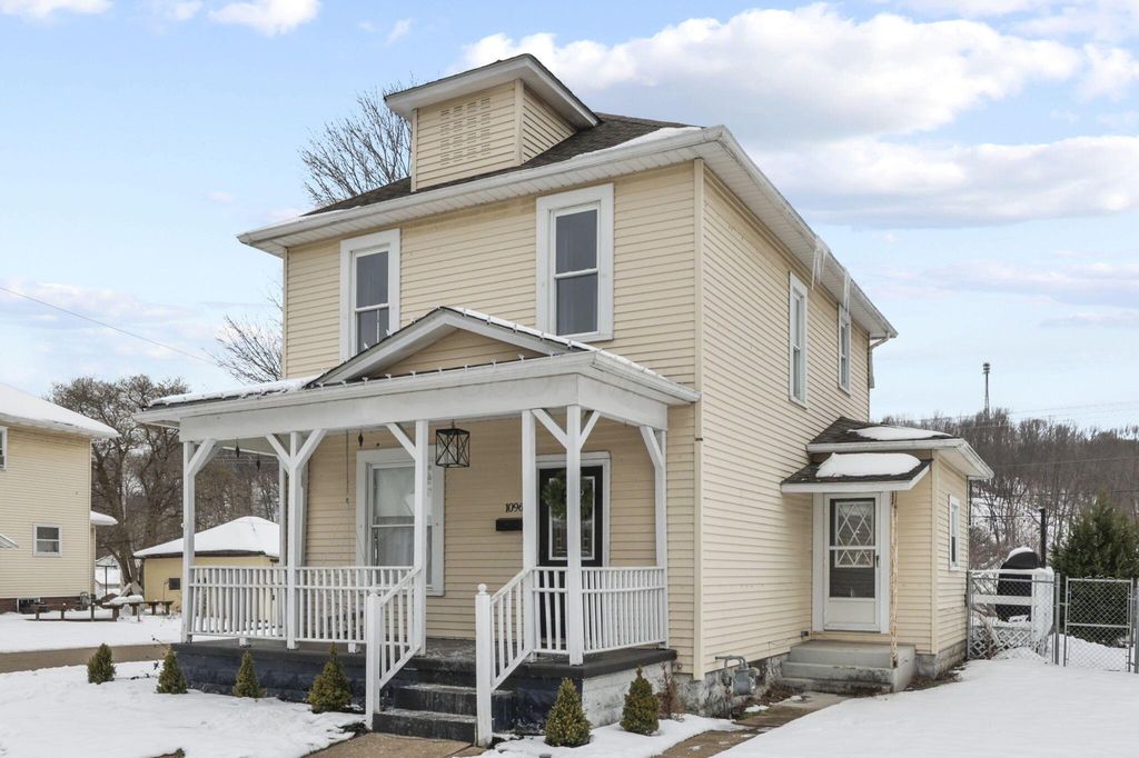 Real estate listing image