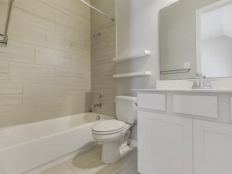 18314 Southwood Creek Dr — Photo 23