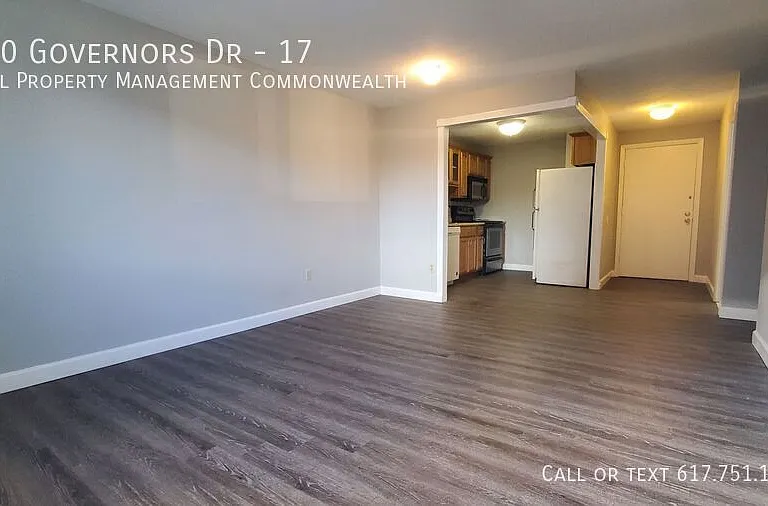 900 Governors Dr #17 — Photo 4