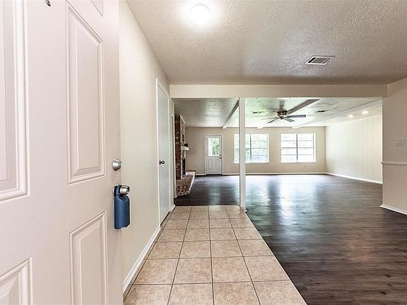 4th image of 16219 Bougainvilla Ln