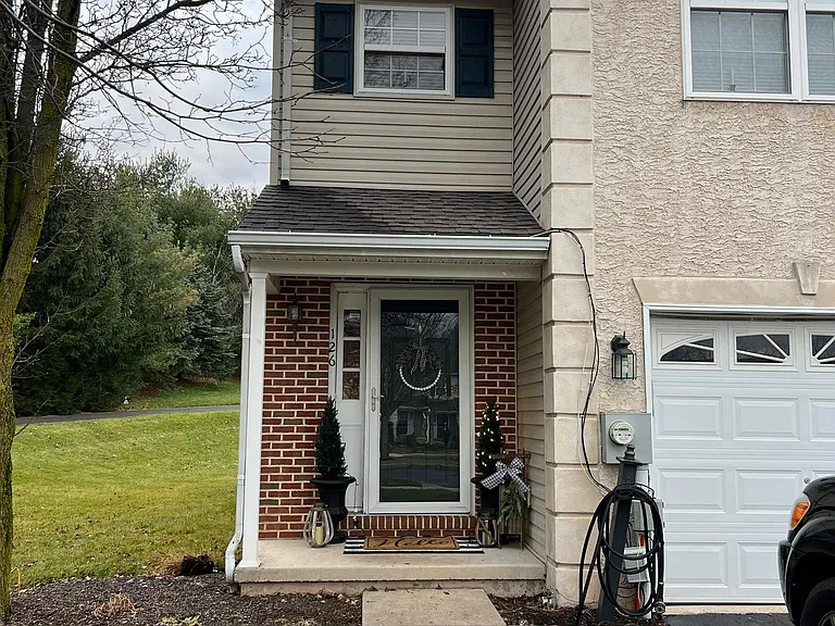 126 Fairway Dr — Photo 6