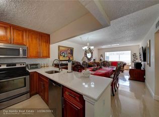 3130 Holiday Springs Blvd APT 108, Margate, FL 33063