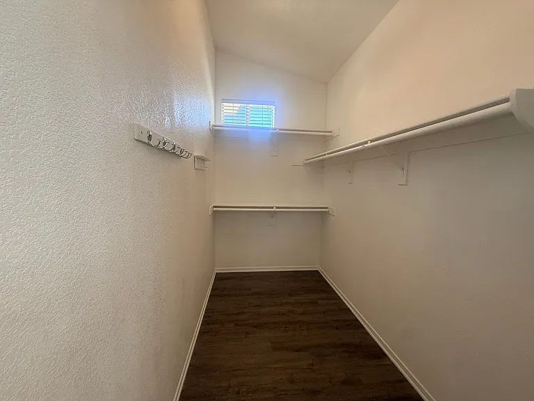 26805 China Dr — Photo 12