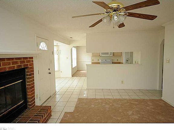 4th image of 3813 Buckhorn Pl