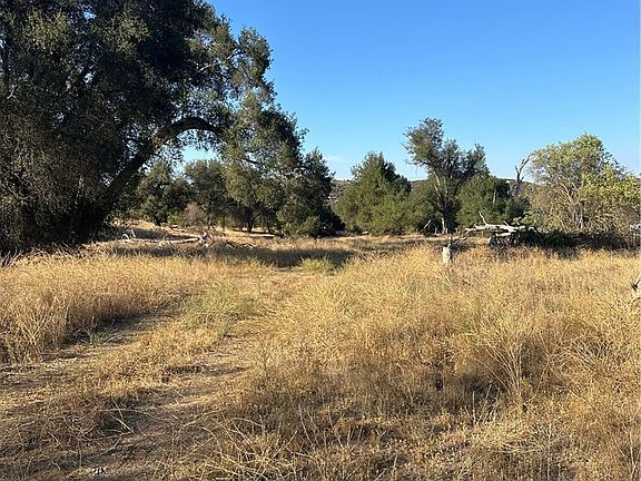 3rd image of 44502 De Portola Rd