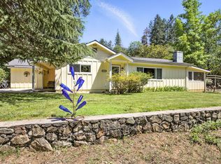 831 Savage Creek Rd, Grants Pass, OR 97527
