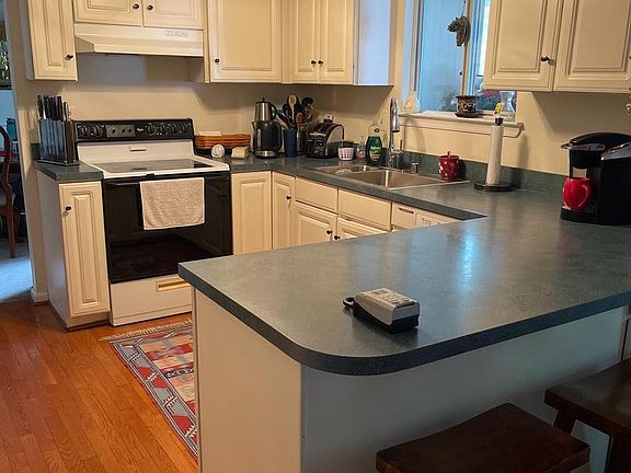 2nd image of 214 Saint Antons Way