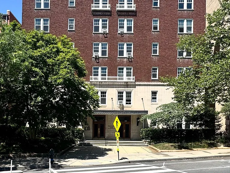 1954 Columbia Rd NW #105 — Photo 1