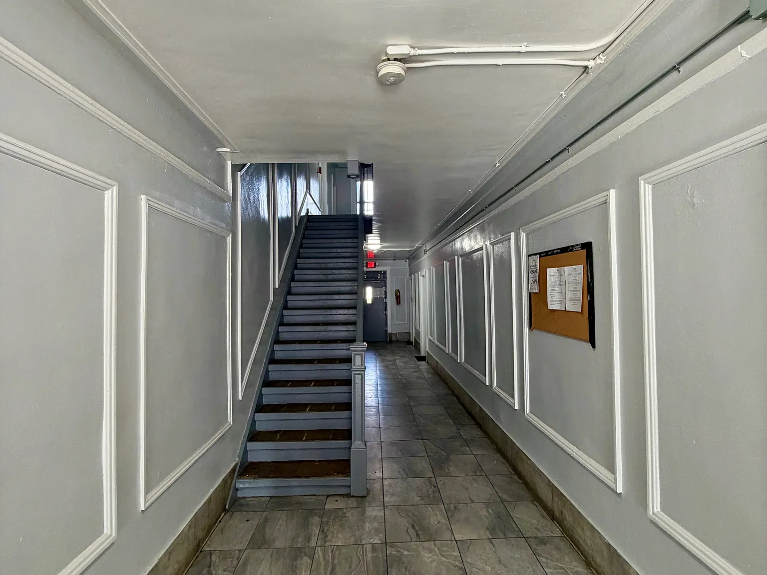 1011 East Jersey Street — Photo 2
