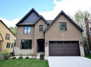 949 S Hillside Ave, Elmhurst, IL