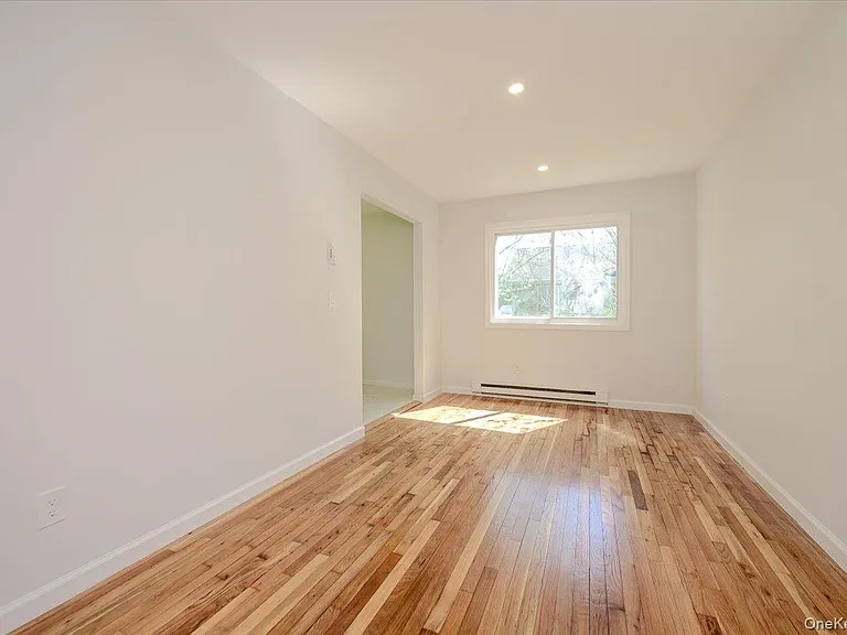 43 Evert St — Photo 7