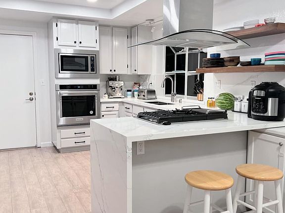 4th image of 1013 Cardiff Ln
