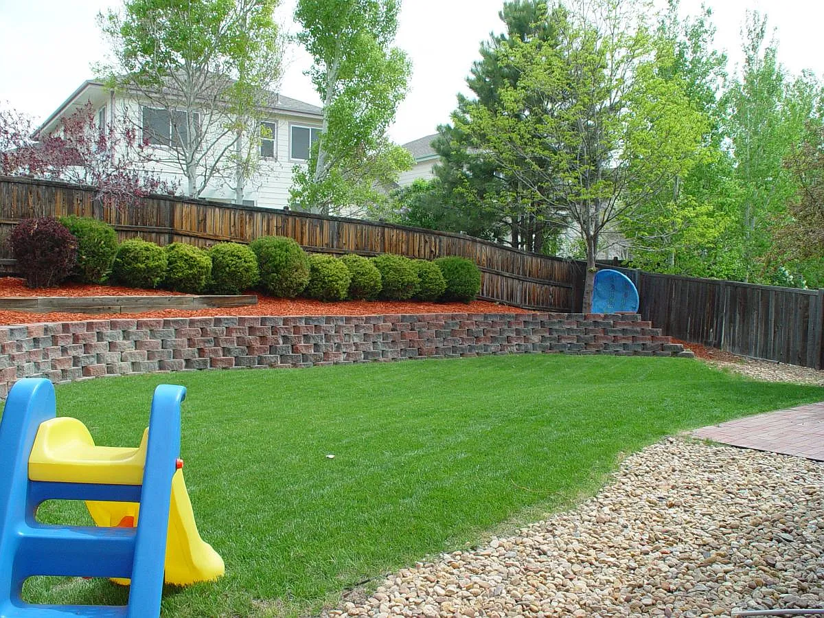4 bed, 2379 sqft, $3,000 — Photo 2
