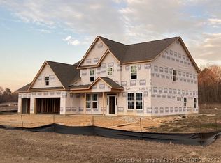 6826 Running Fox Rd, Hope Mills, NC 28348