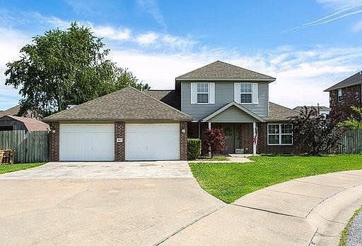 1st image of 407 Corrie Ct