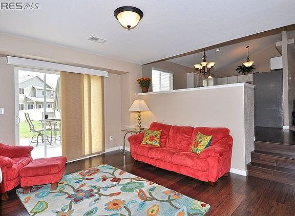 5th image of 633 Goose Lake Ct