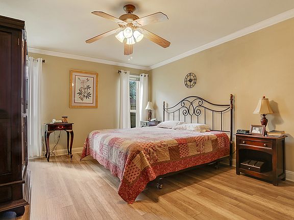 3rd image of 40214 Alise Ave