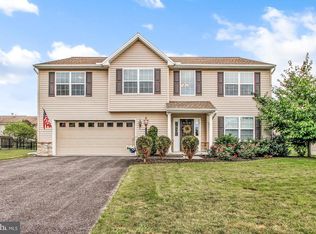 127 Hollow Ln, Dillsburg, PA 17019