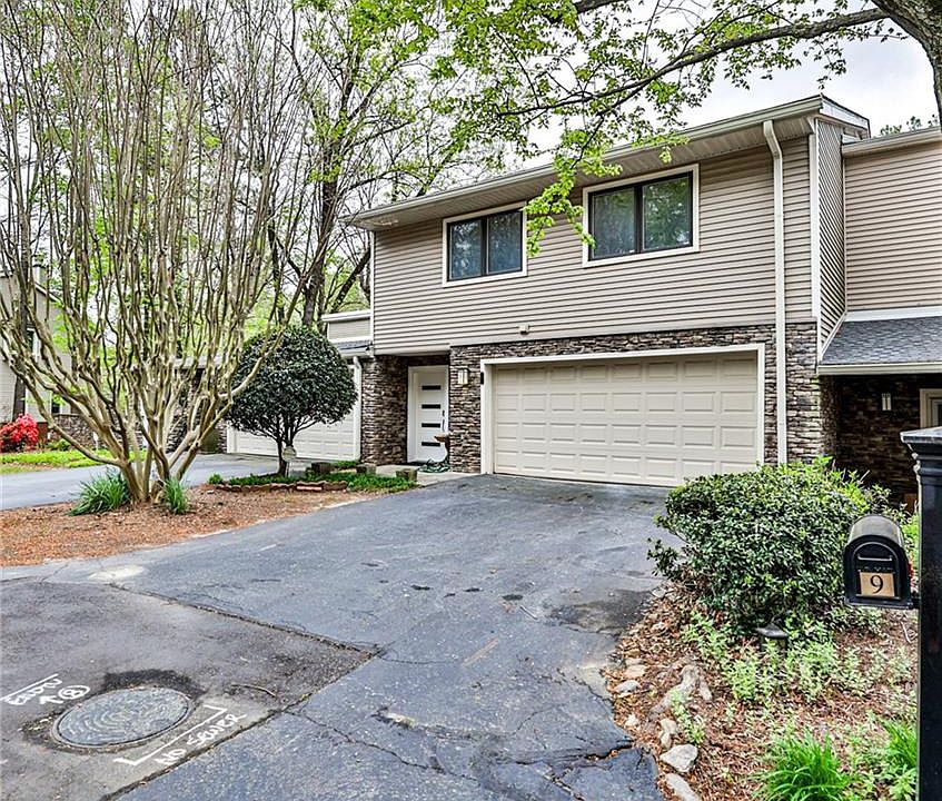 1st image of 9 Basswood Cir
