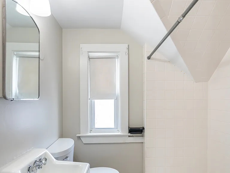 29-31 Adams St #4 — Photo 5