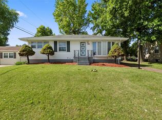 200 Saint Maurice Ln, Florissant, MO 63031