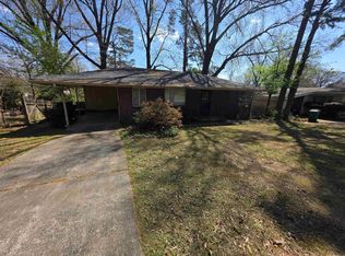 46 Glenmere Dr, Little Rock, AR 72204