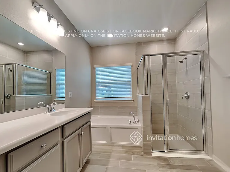 9822 Lemon Grass Ln — Photo 11