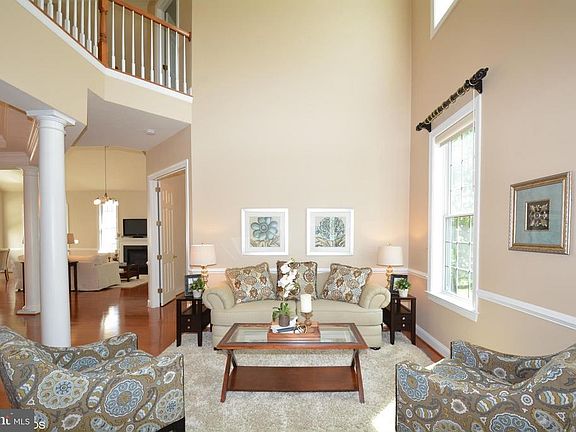 3rd image of 15542 Alderbrook Dr