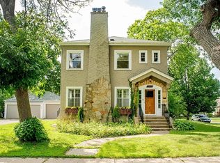 303 Cleveland Ave S #2, Saint Paul, MN 55105