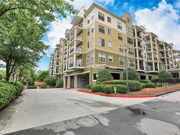 799 Hammond Dr #219 — Photo 1
