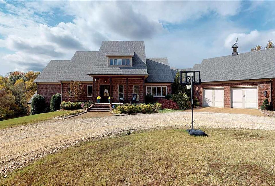 1st image of 819 Garland Dr