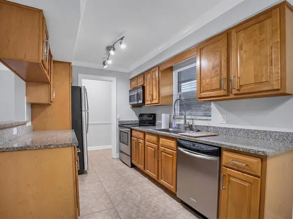3350 S Osprey Ave APT 211A, Sarasota, FL 34239