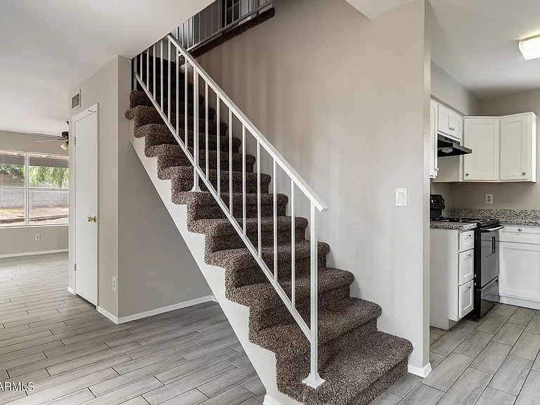 619 E Jensen St #7 — Photo 15