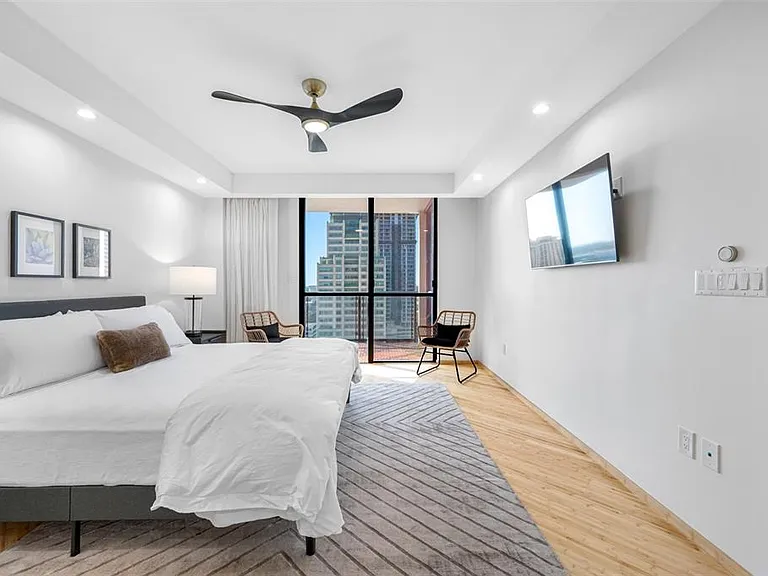 1 Beach Dr SE #2211 — Photo 58