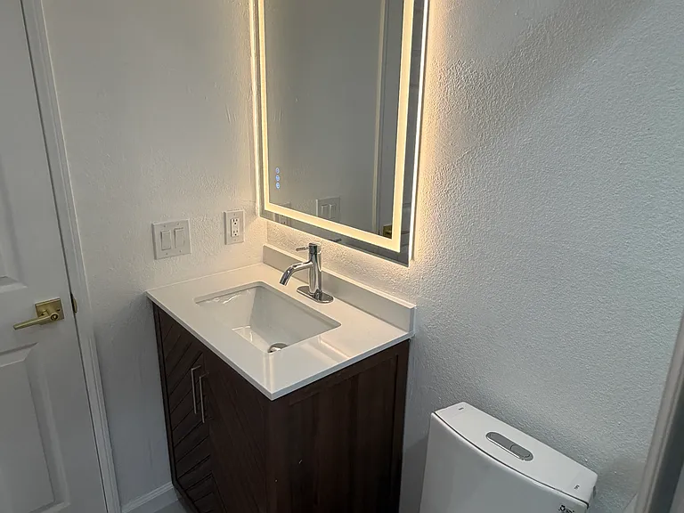 10331 Lindley Ave #209 — Photo 32