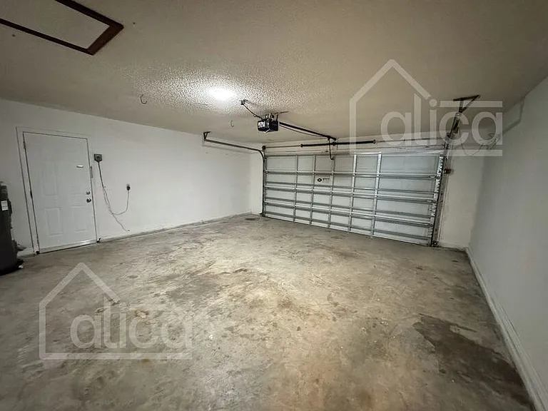 1147 Manitoba St — Photo 17