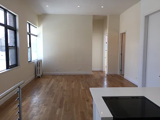 Rented by Sky Management | media 58