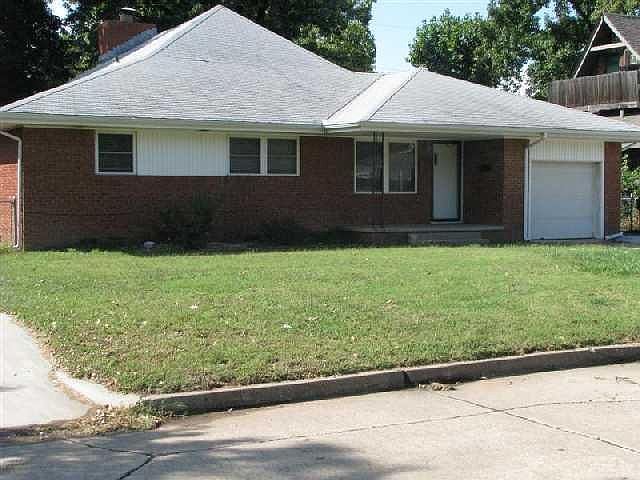 1st image of 526 Dee Ann Dr