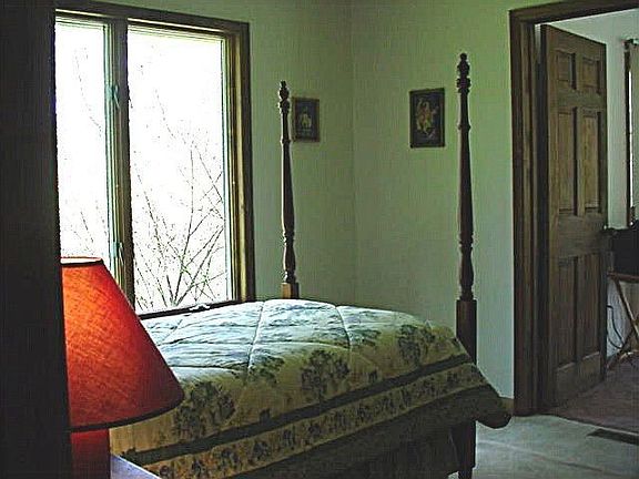 guest bedroom 1of 4