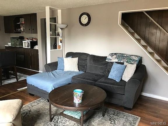 4th image of 2602 Walnut Ave