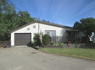 11522 Bolton Rd, Springville, NY 14141