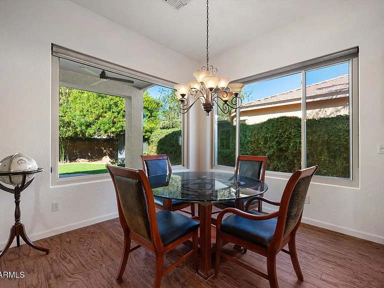 4018 E Harrison St — Photo 10
