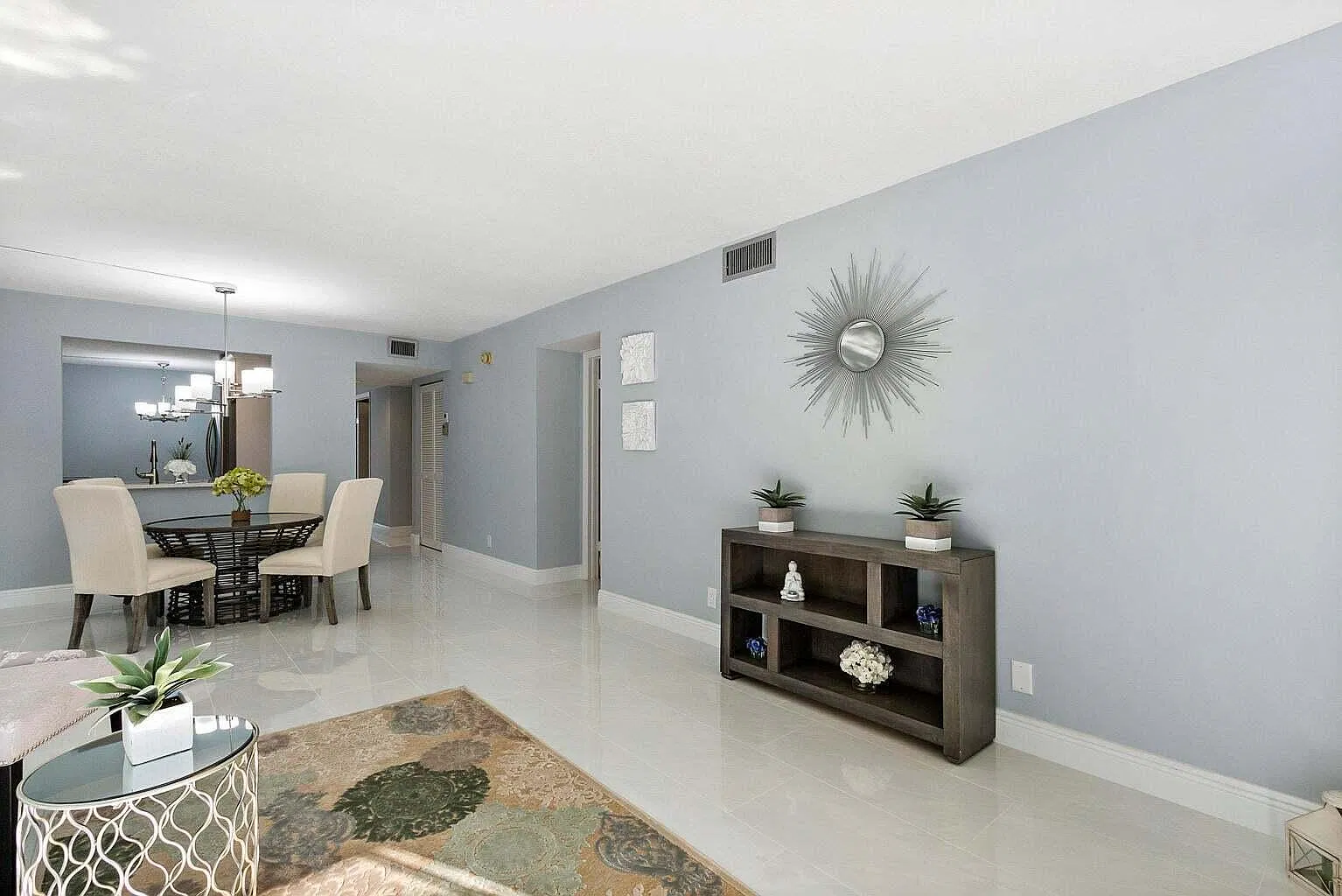 2 bed, 2.0 bath, 1128 sqft, $4,500 — Photo 4