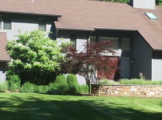 13 Chester Woods Dr, Chester, NJ 07930