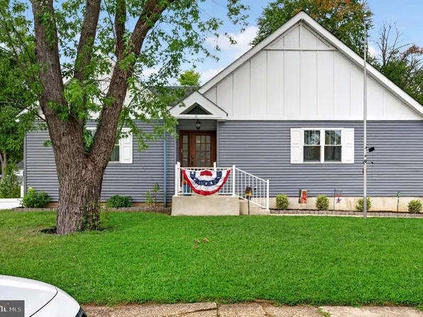 10 Camden Ave, Voorhees, NJ 08043