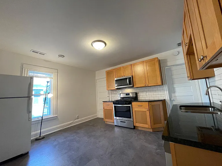 516 8th Ave NE #2 — Photo 15